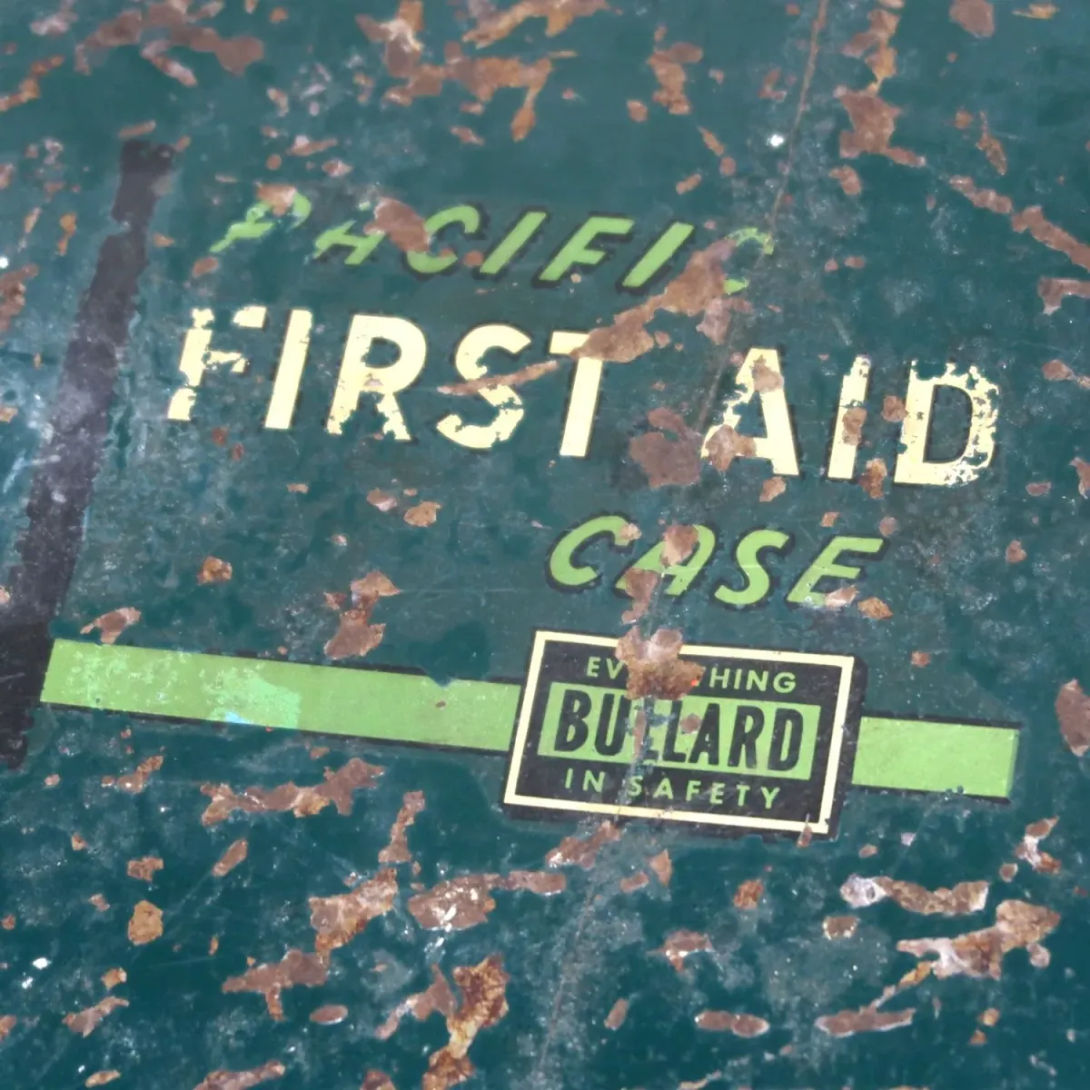 BULLARD ビンテージ FIRST AID メタルボックス ミリタリー