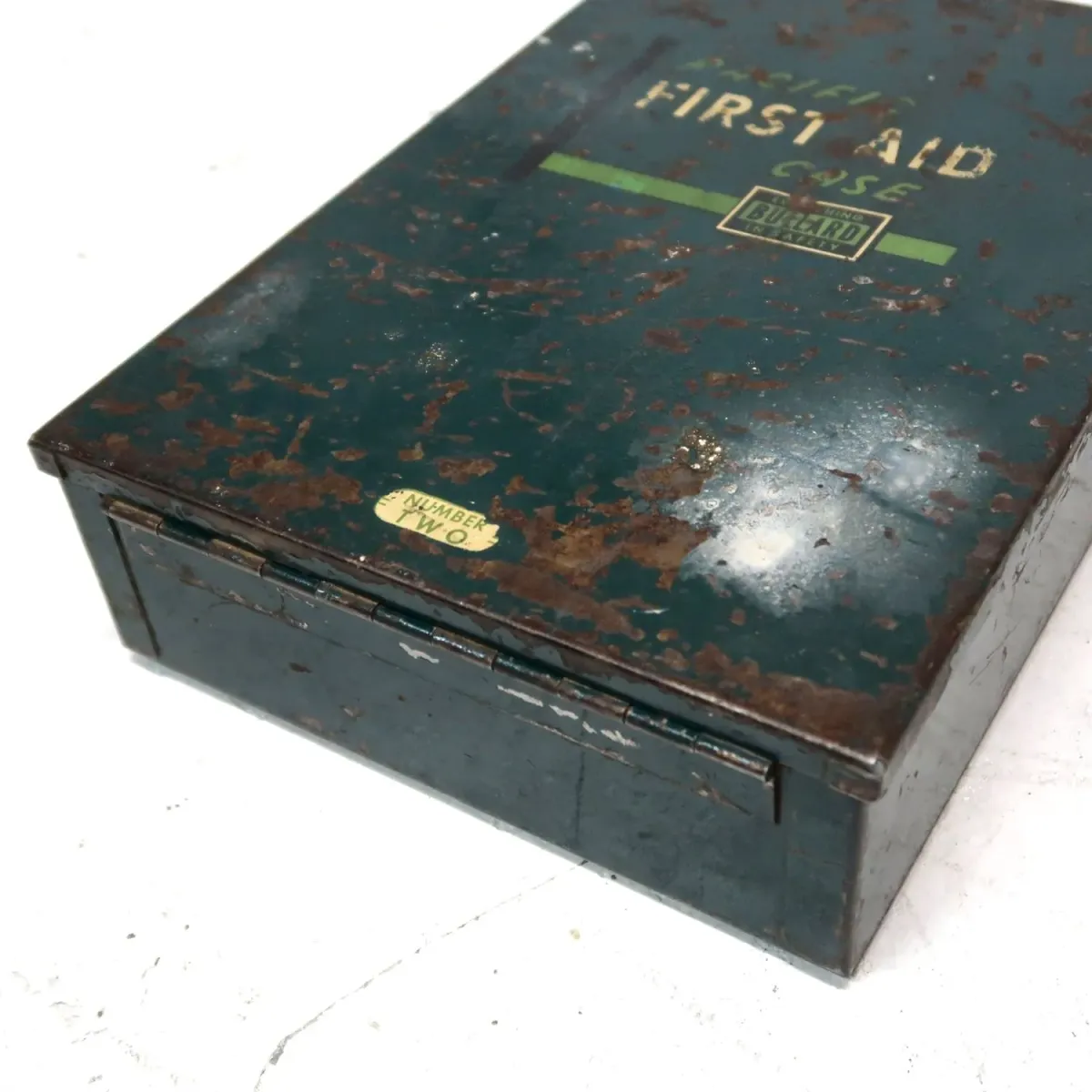 BULLARD ビンテージ FIRST AID メタルボックス ミリタリー