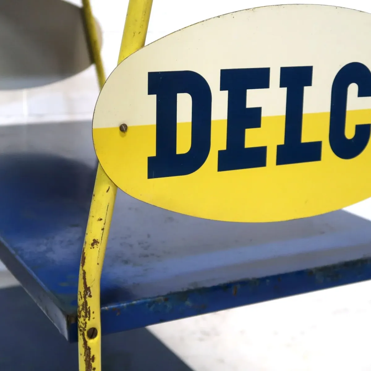 DELCO ビンテージ メタルシェルフ