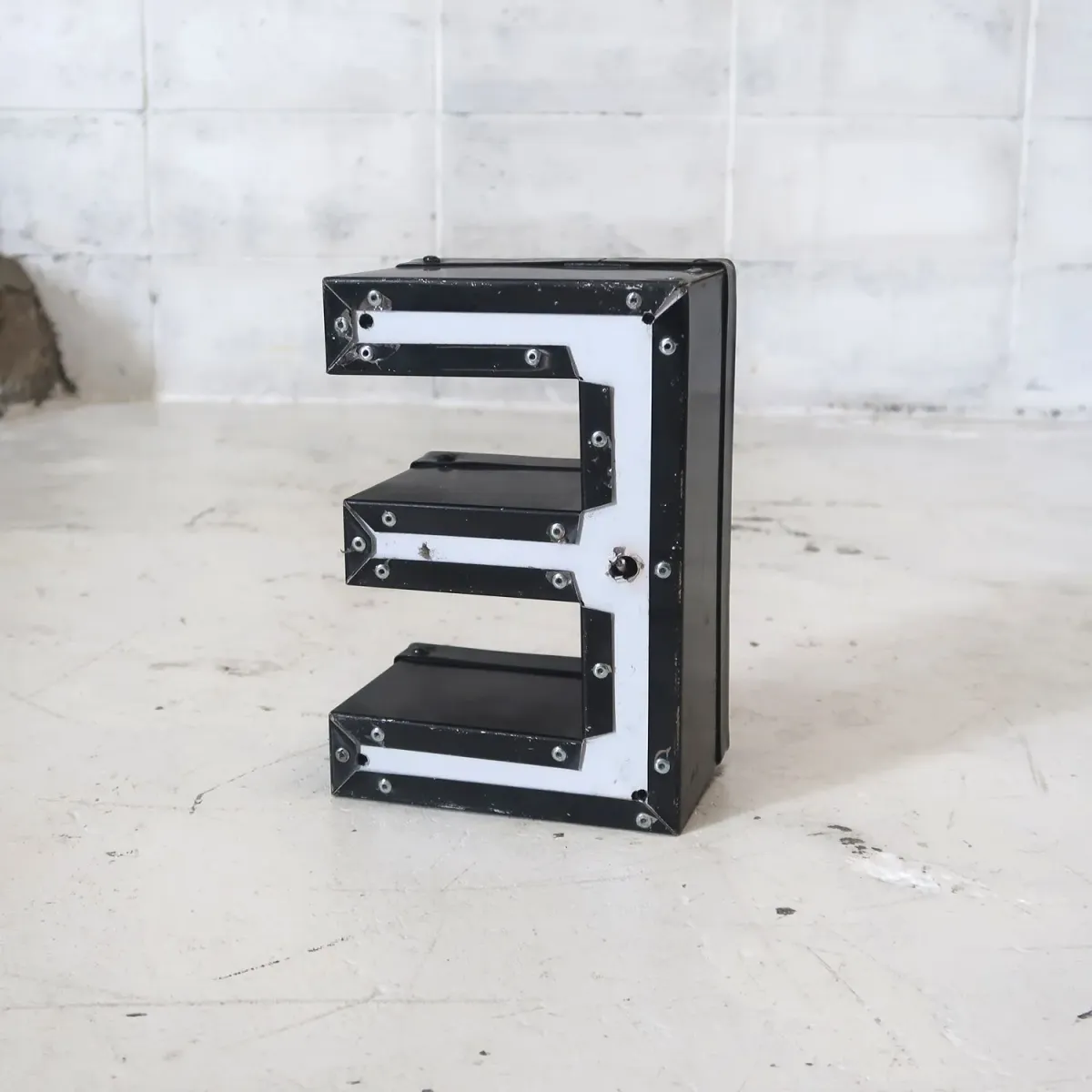 ビンテージ レターサイン ミニサイズ E