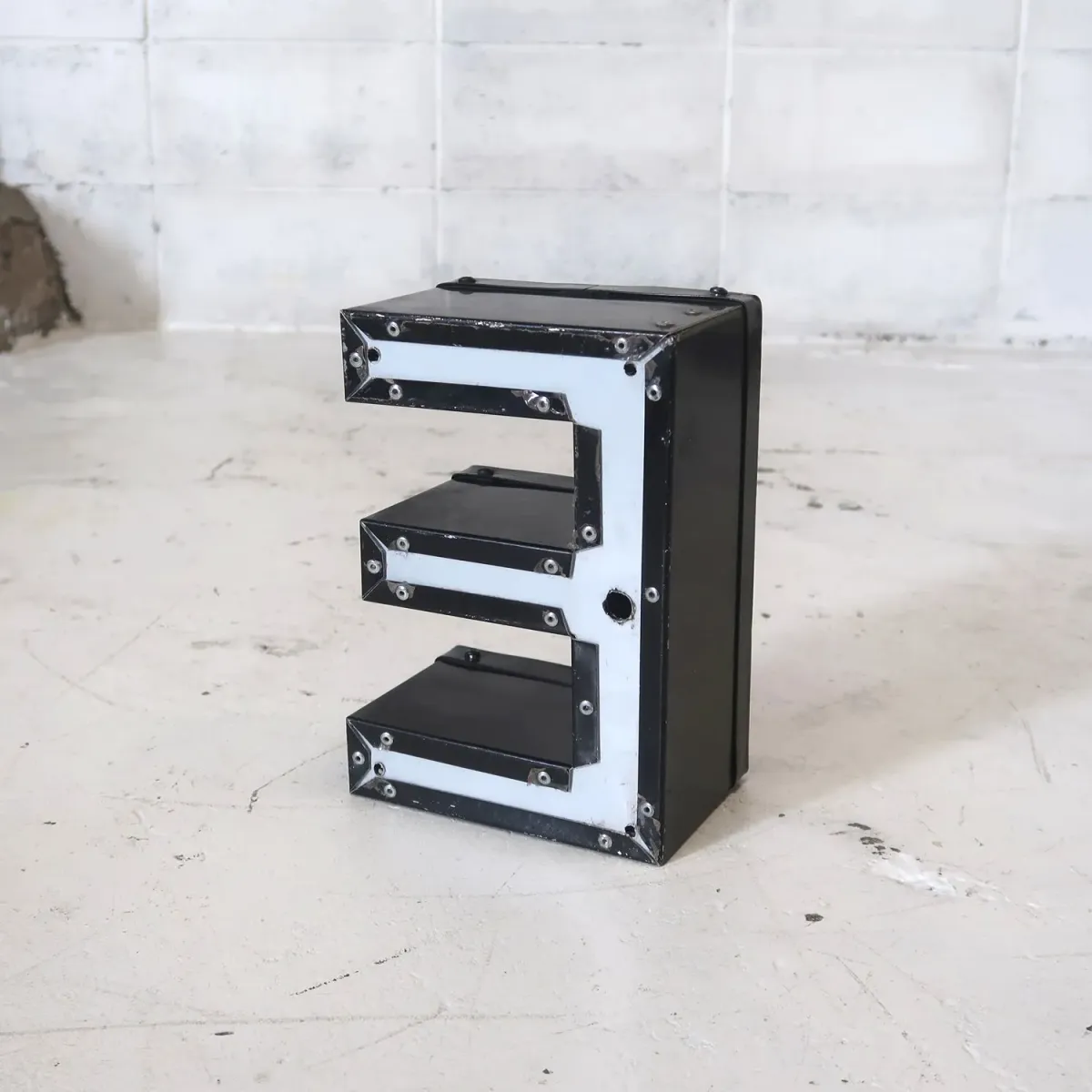 ビンテージ レターサイン ミニサイズ E