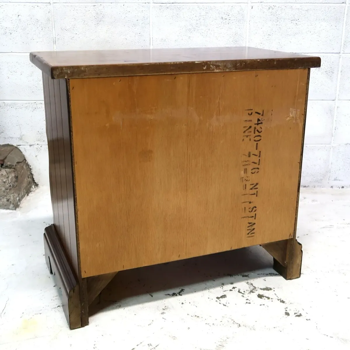 アンティーク ナイトスタンド