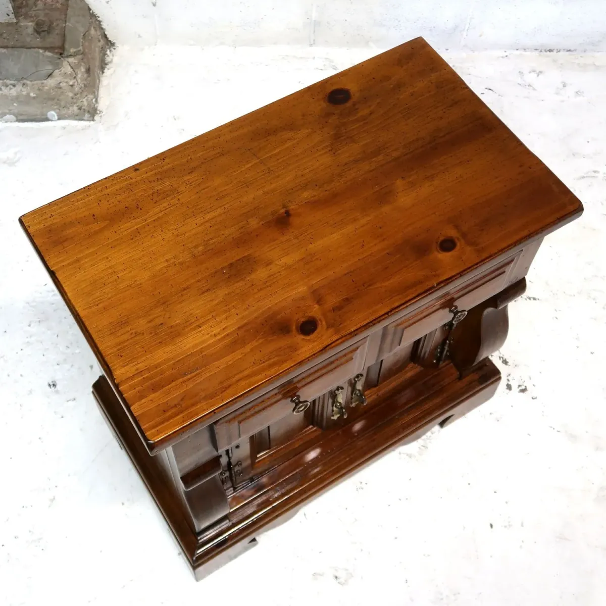 アンティーク ナイトスタンド