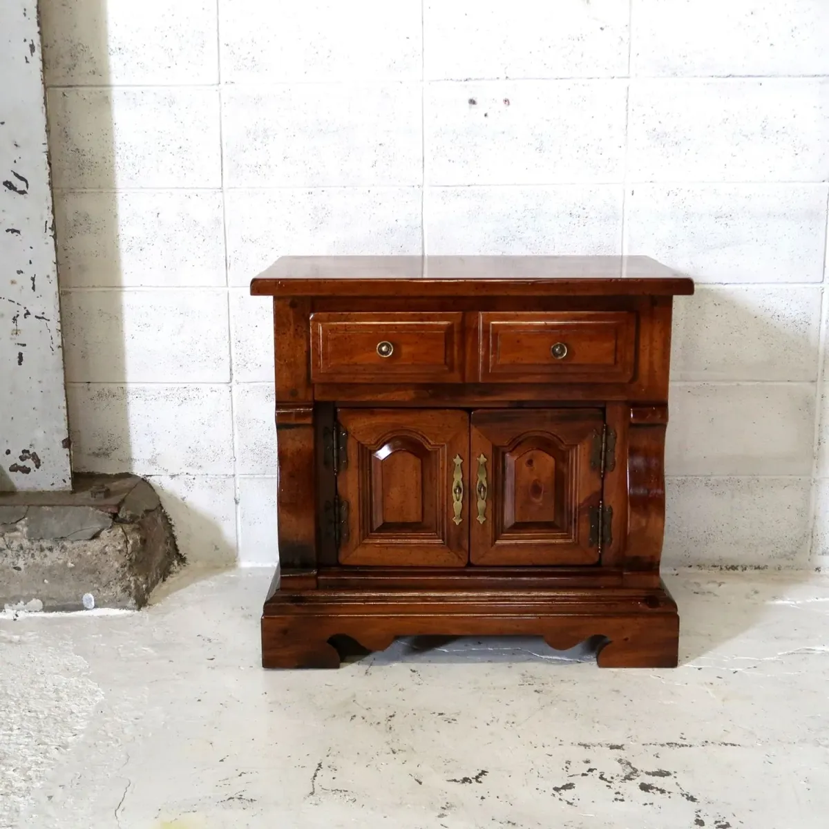 アンティーク ナイトスタンド