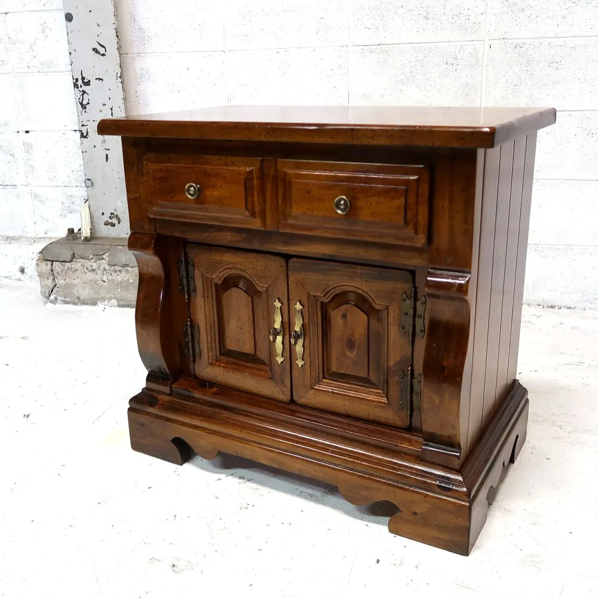 アンティーク ナイトスタンド