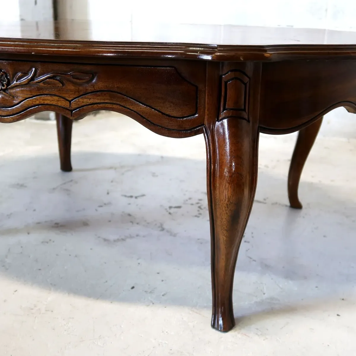 アンティーク コーヒーテーブル