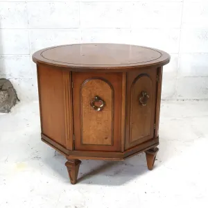 BASSETT FURNITURE アンティーク ラウンドサイドテーブル