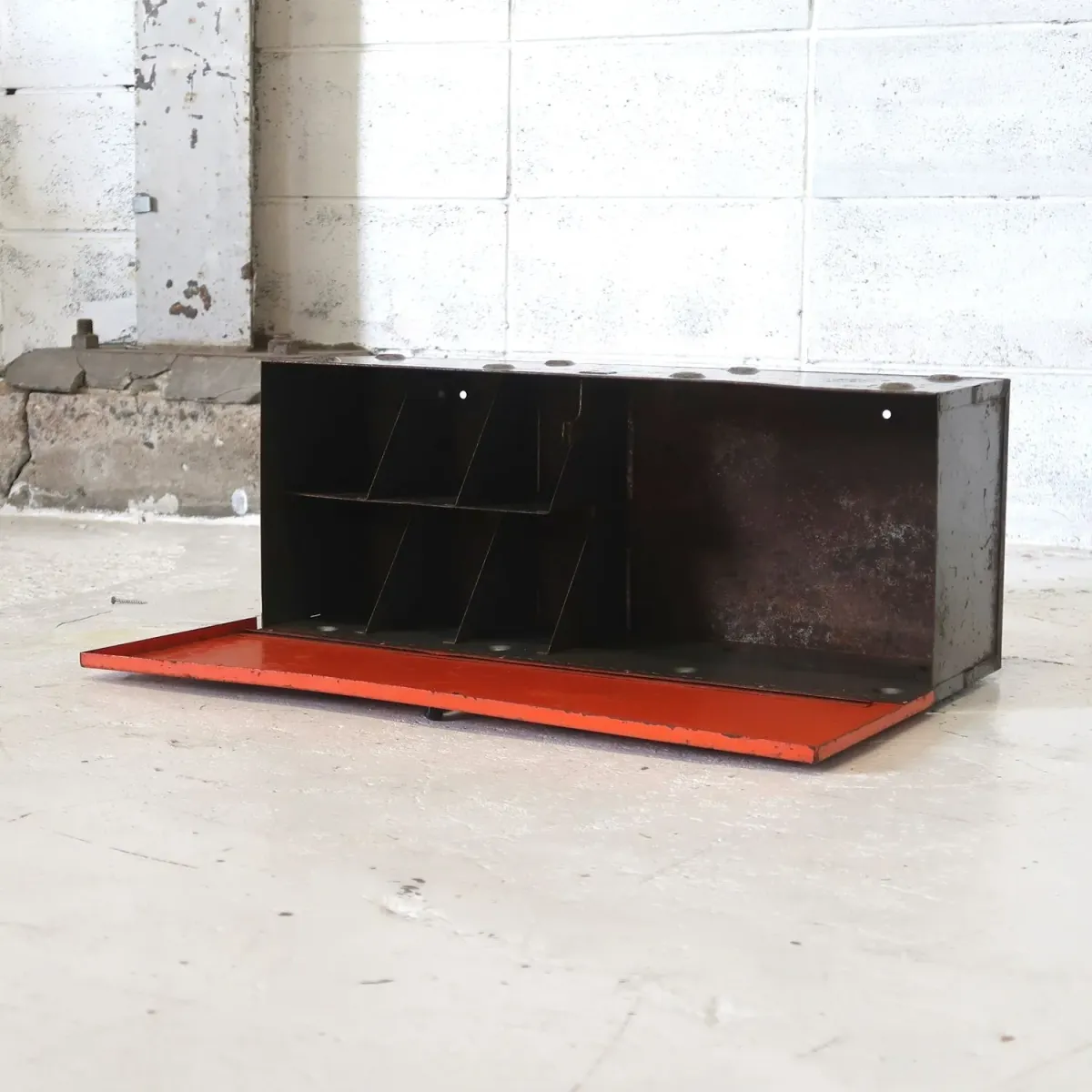 50's～ Delco-Remy ビンテージ パーツキャビネット