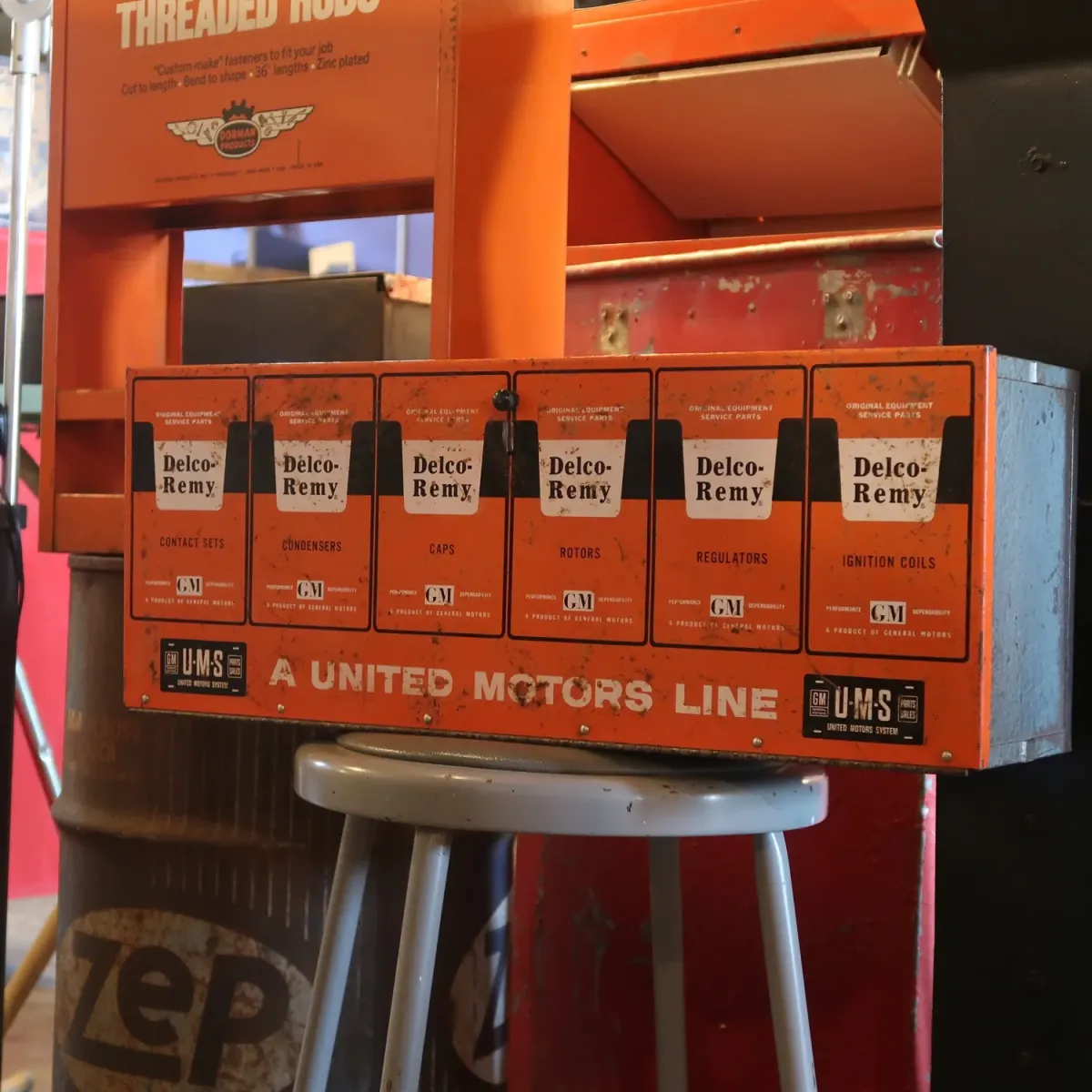 50's～ Delco-Remy ビンテージ パーツキャビネット