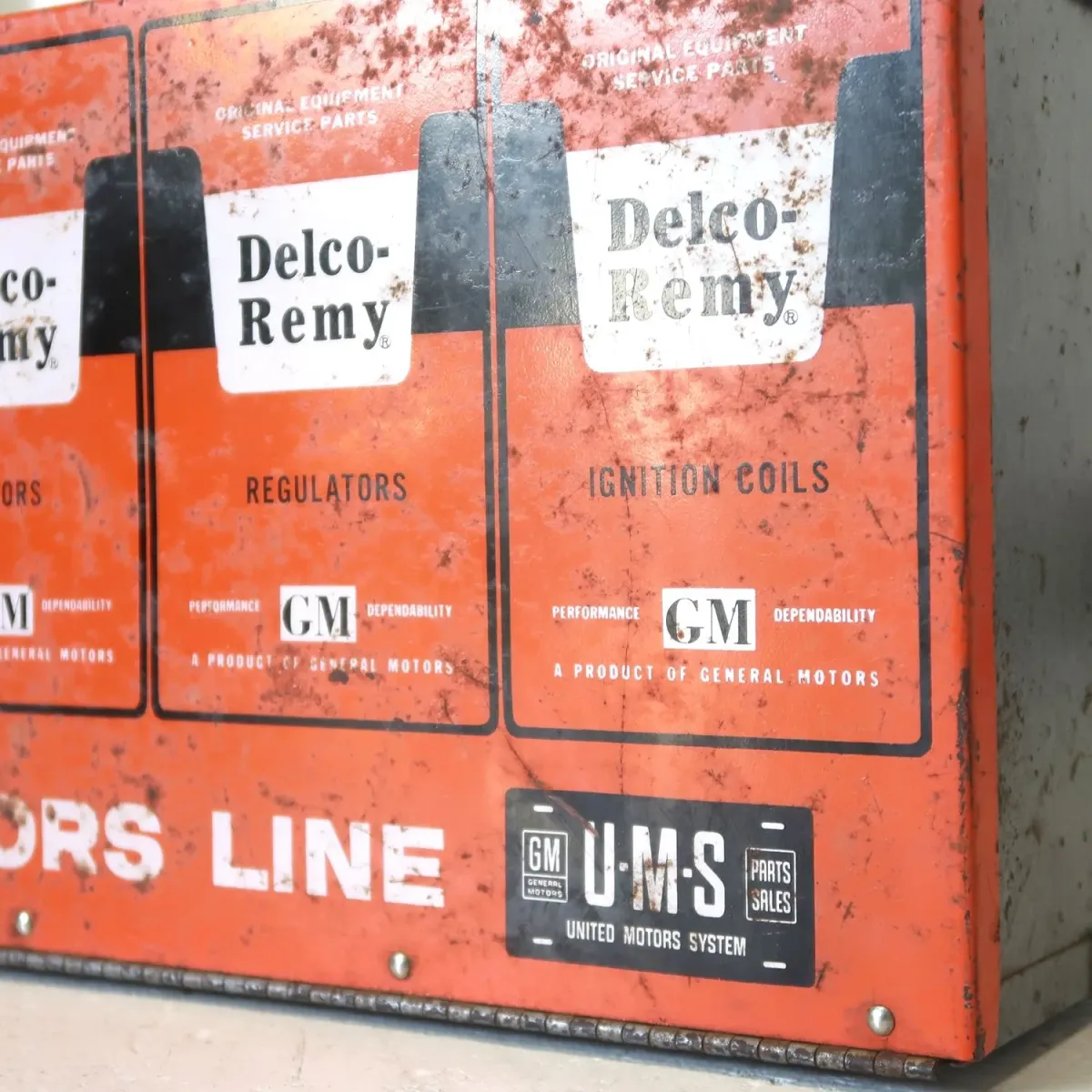 50's～ Delco-Remy ビンテージ パーツキャビネット
