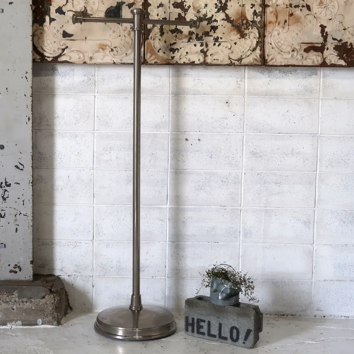 ビンテージ メタル T字ハンガーラック