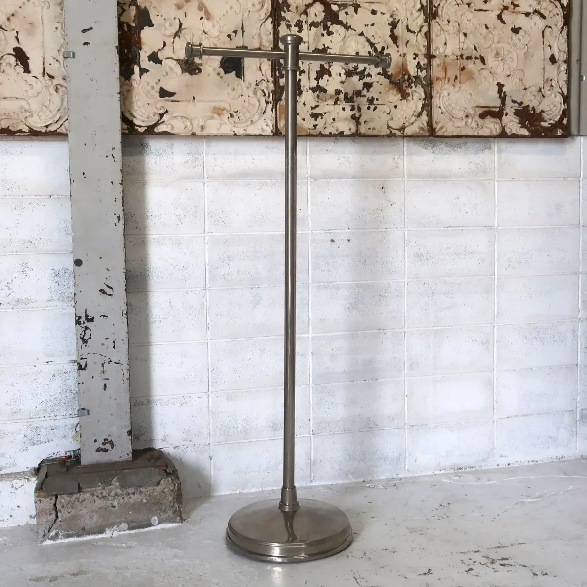 ビンテージ メタル T字ハンガーラック