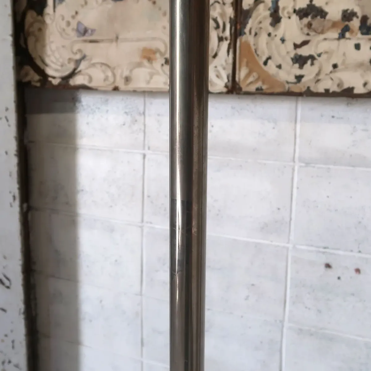 ビンテージ メタル T字ハンガーラック