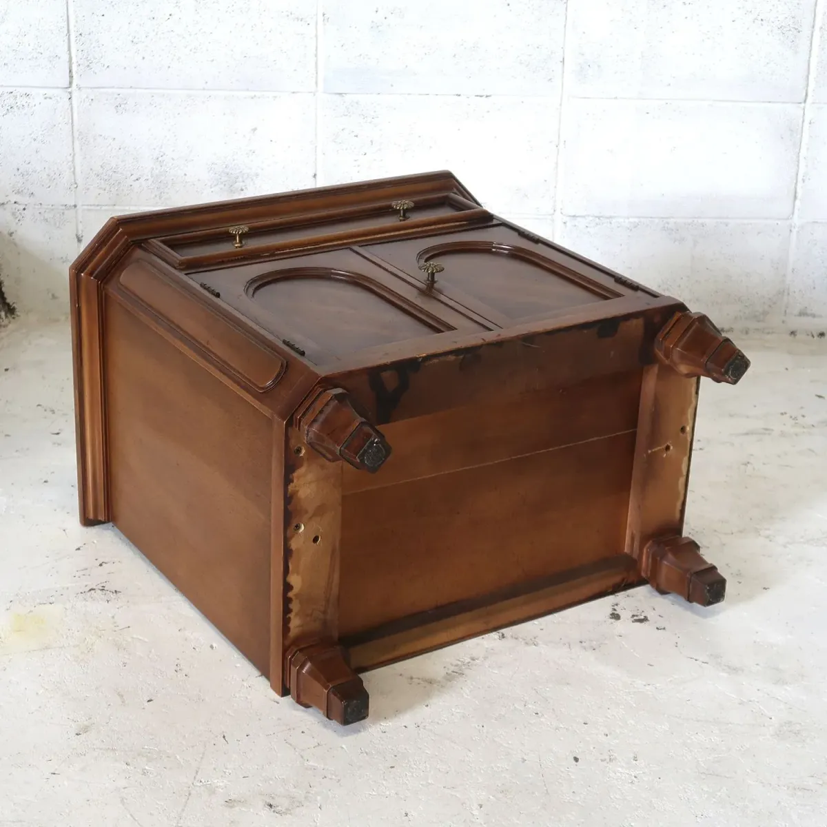 DREXEL アンティーク ナイトスタンド