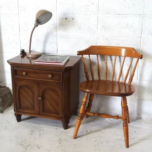 DREXEL アンティーク ナイトスタンド