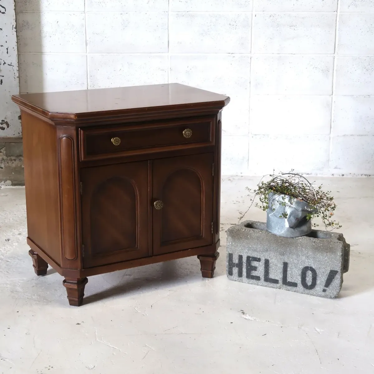 DREXEL アンティーク ナイトスタンド