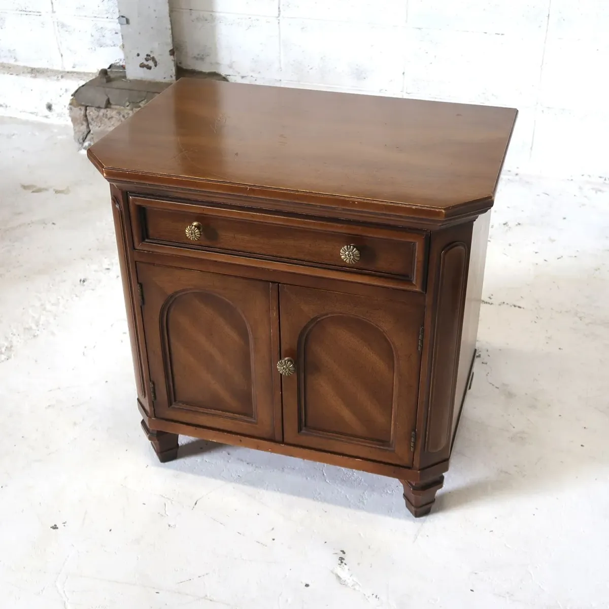 DREXEL アンティーク ナイトスタンド