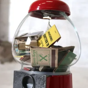 CAROUSEL ガムボールマシン