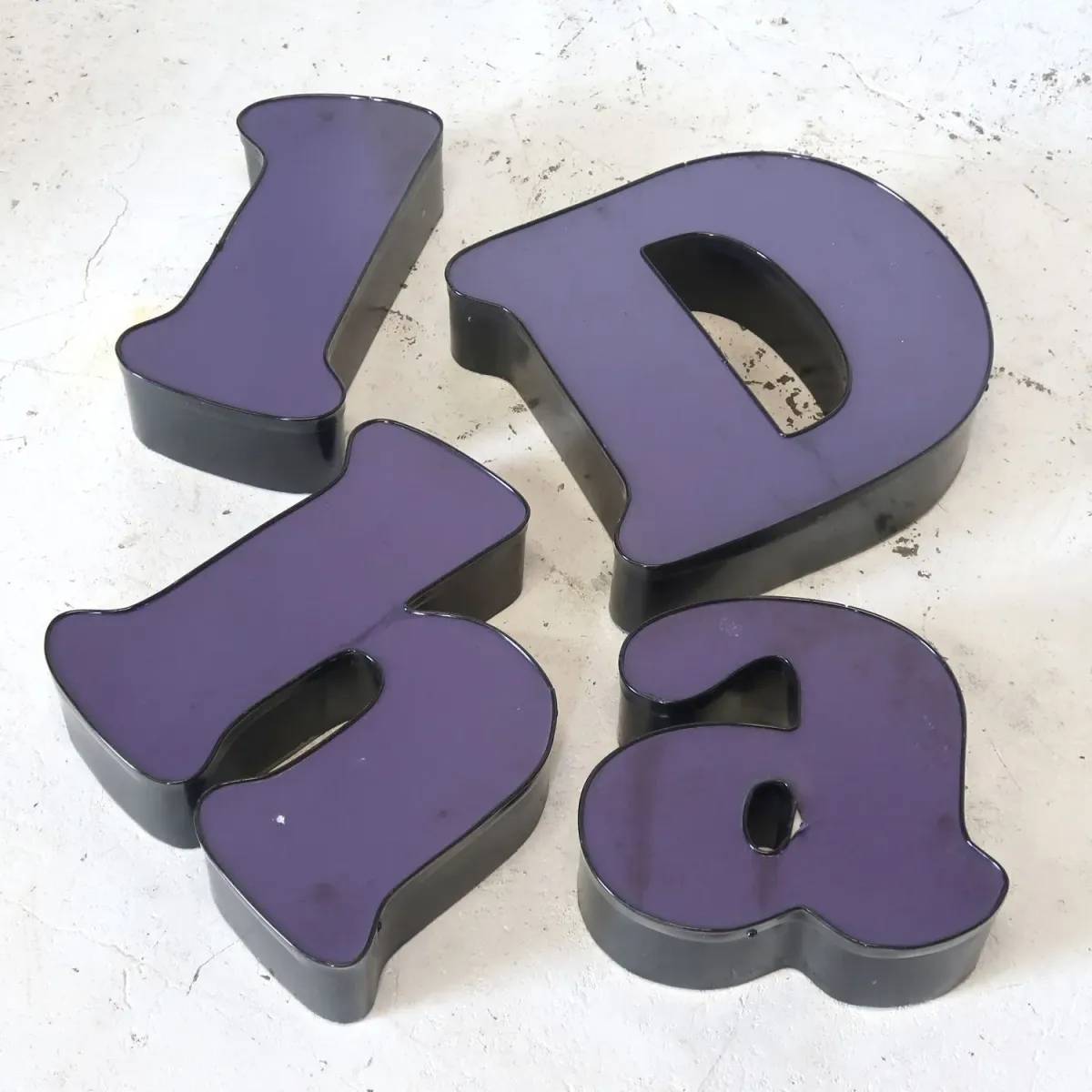 ビンテージ レターサイン h