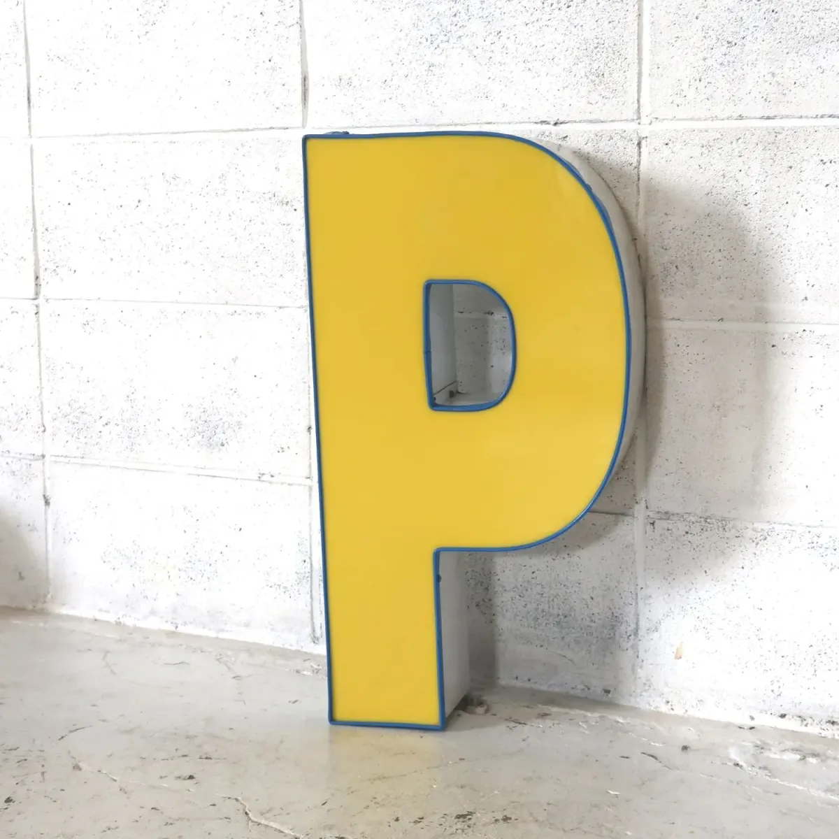 ビンテージ レターサイン P