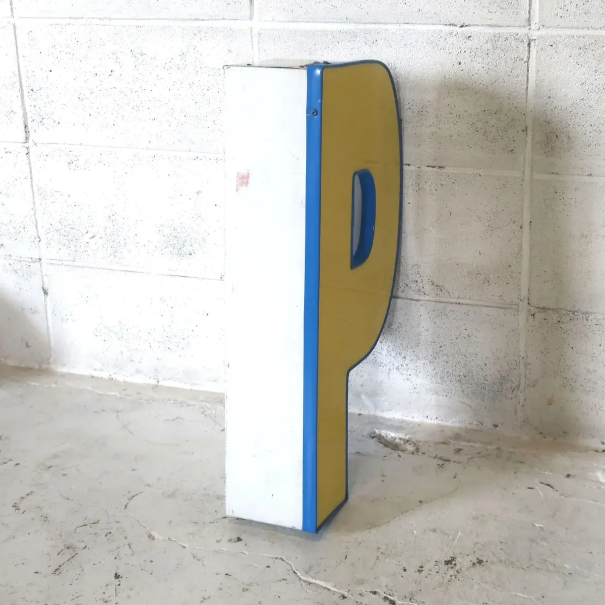 ビンテージ レターサイン P