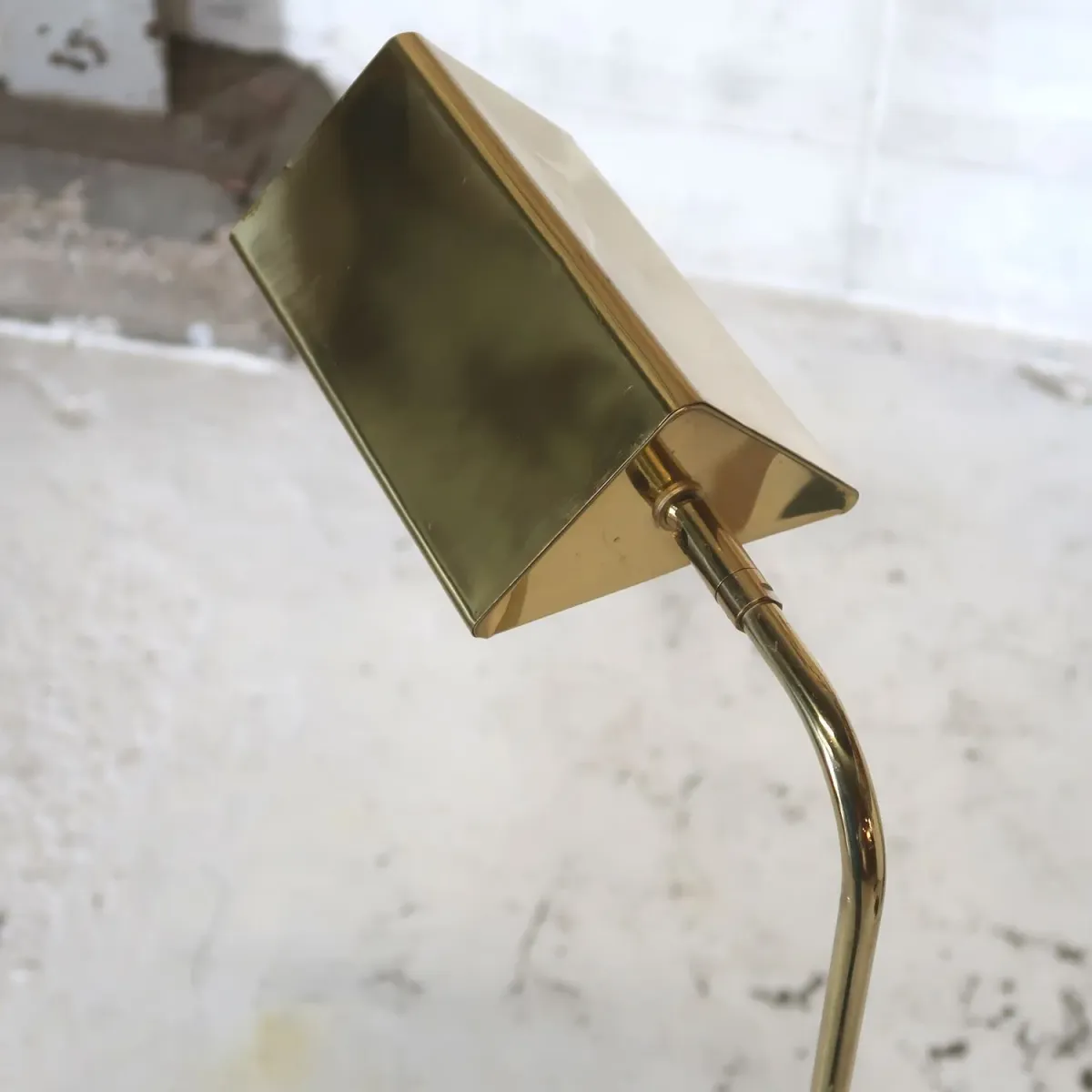 アンティーク ゴールドメタル フロアランプ