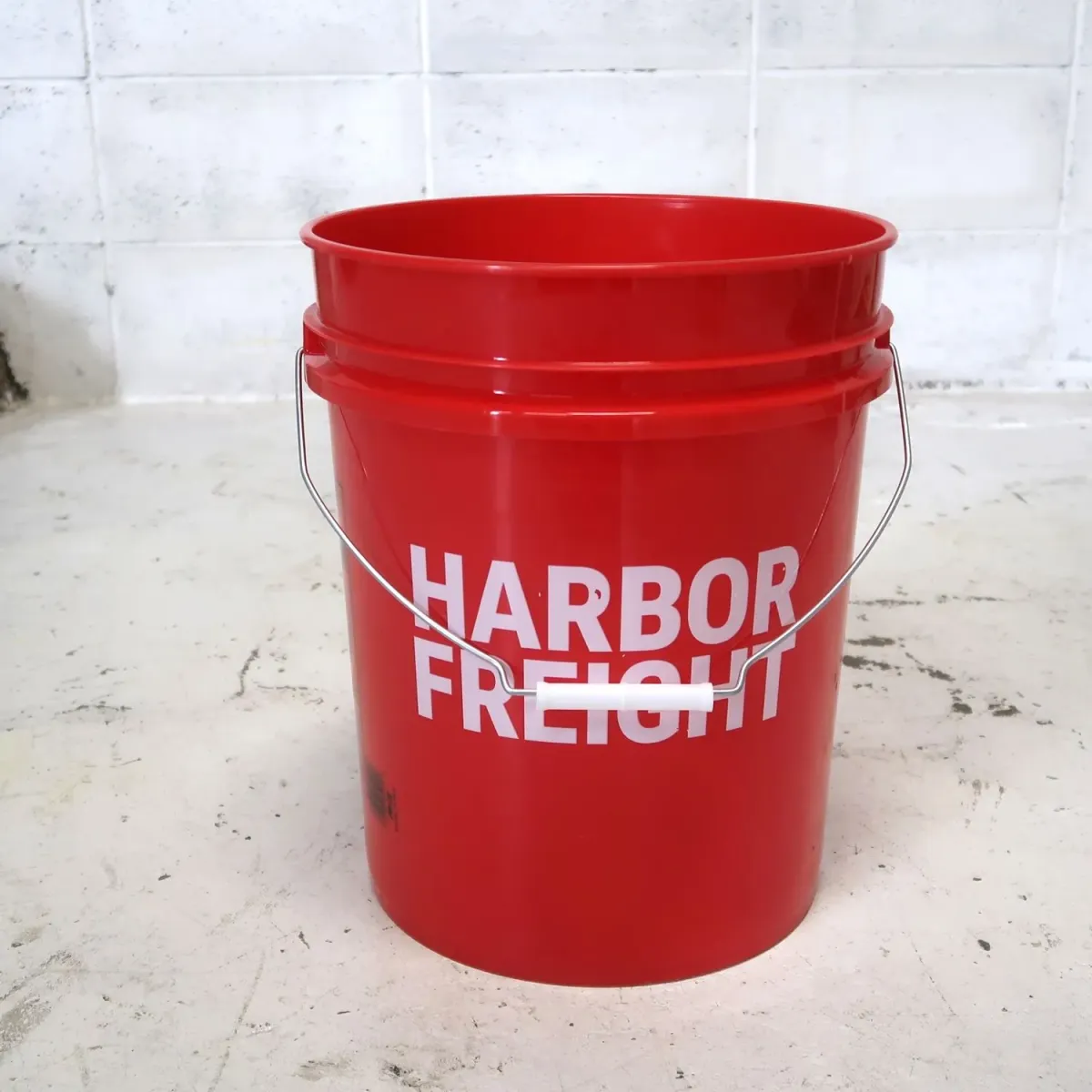 HARBOR FREIGHT バケツ 5ガロン