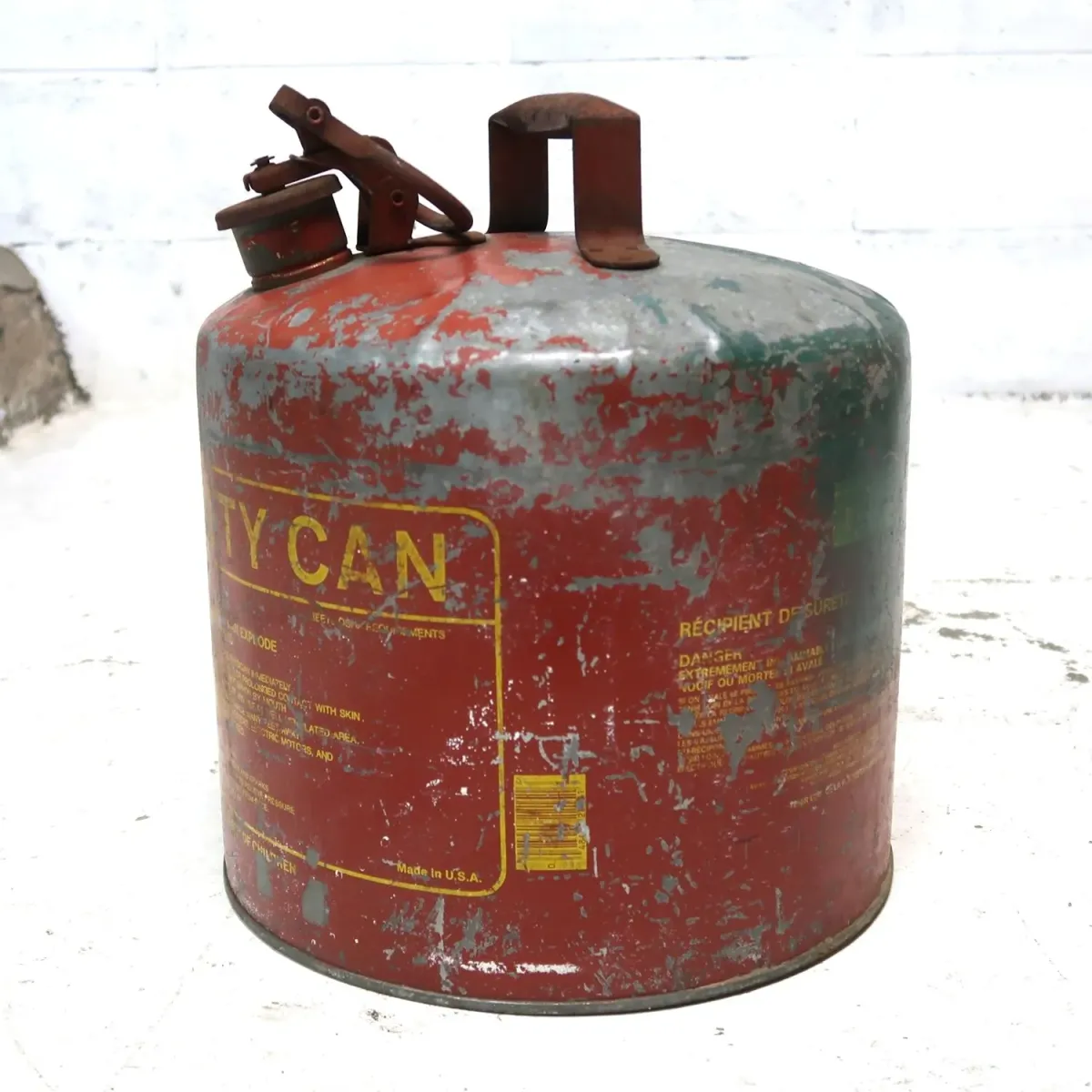 EAGLE ビンテージ セーフティカン