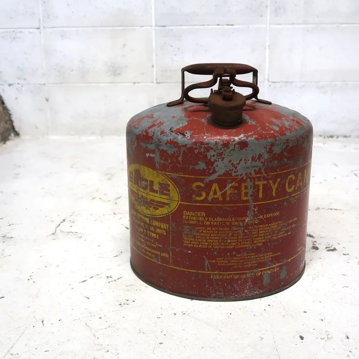 EAGLE ビンテージ セーフティカン