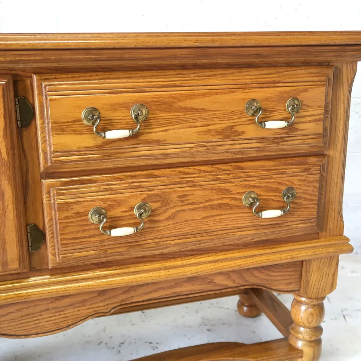 Virginia House アンティーク サイドボード オーク