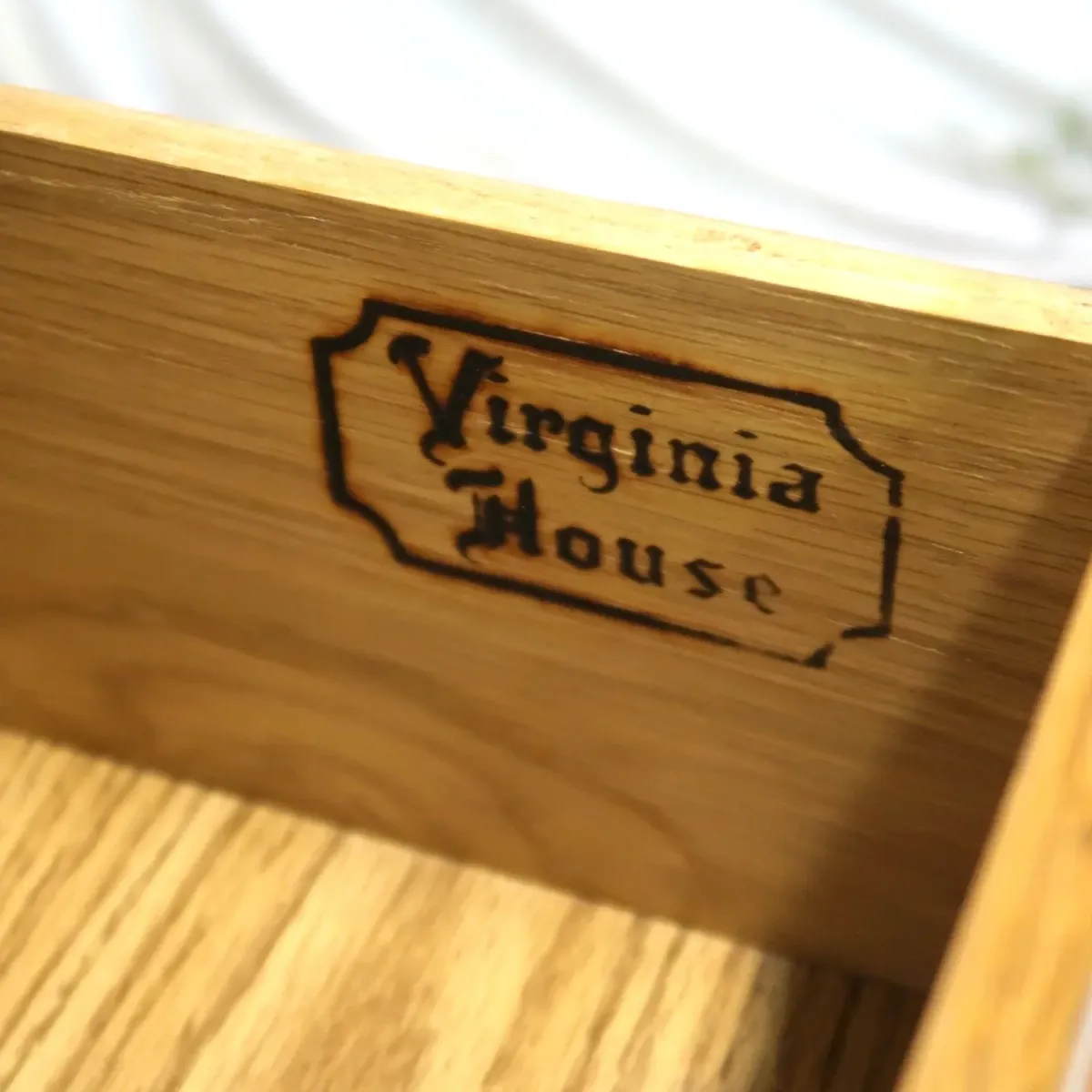 Virginia House アンティーク サイドボード オーク