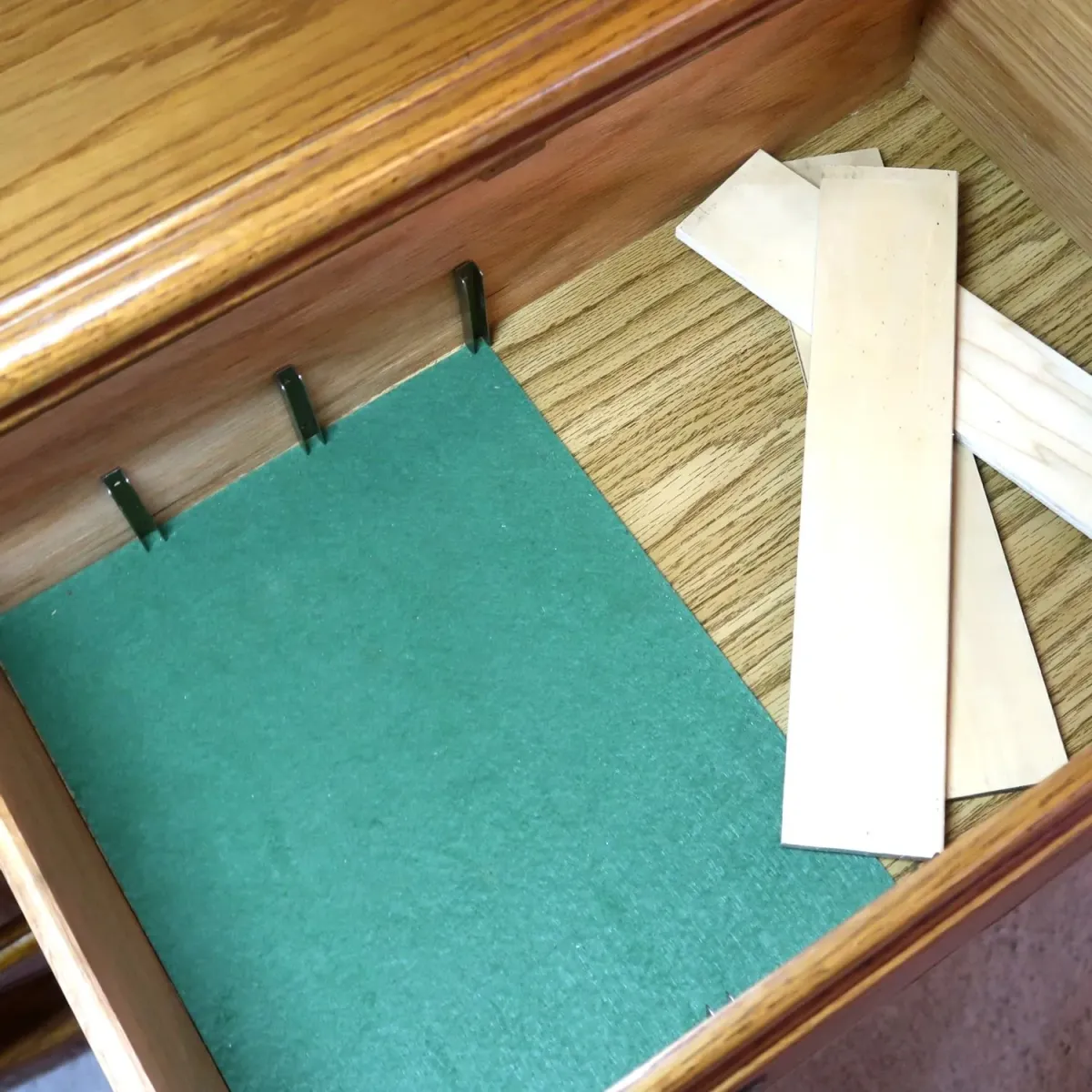 Virginia House アンティーク サイドボード オーク