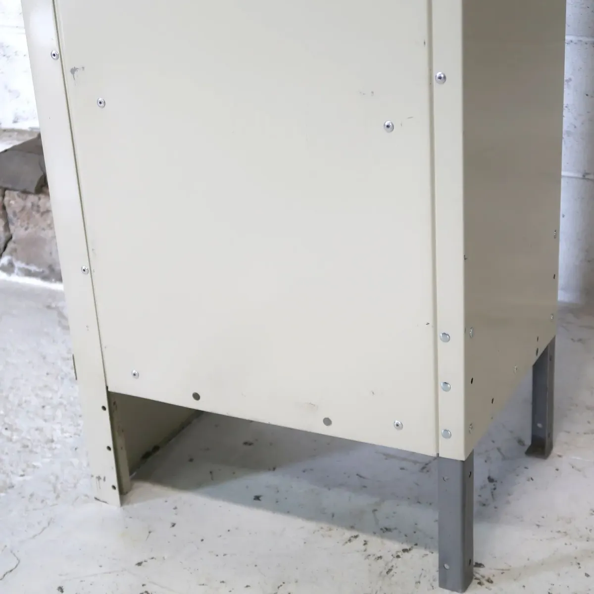 Hallowell メタルロッカー