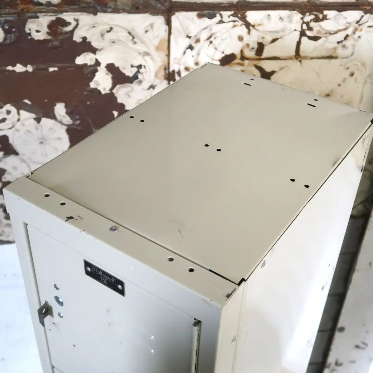 Hallowell メタルロッカー