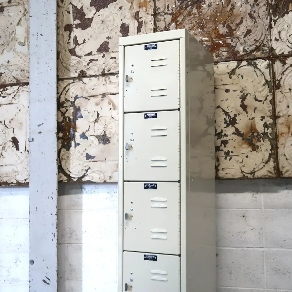 Hallowell メタルロッカー