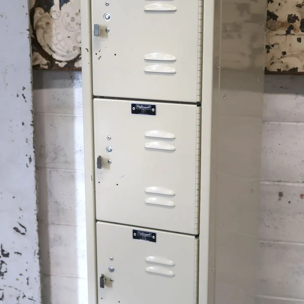 Hallowell メタルロッカー