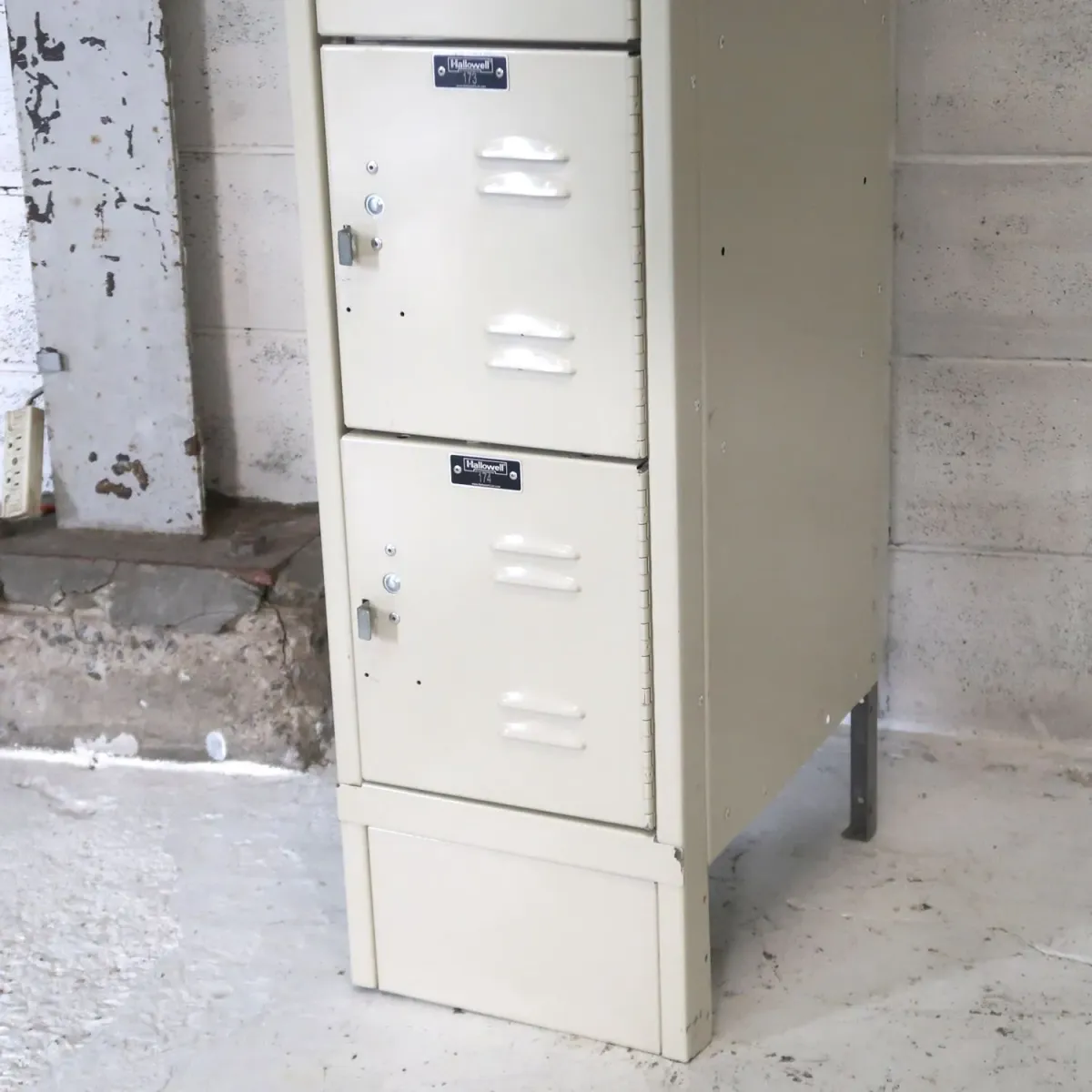 Hallowell メタルロッカー