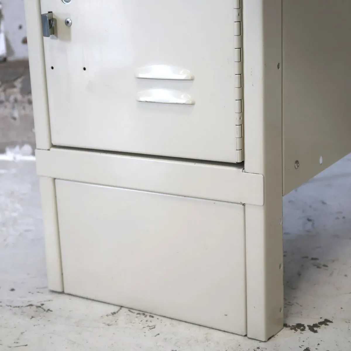 Hallowell メタルロッカー