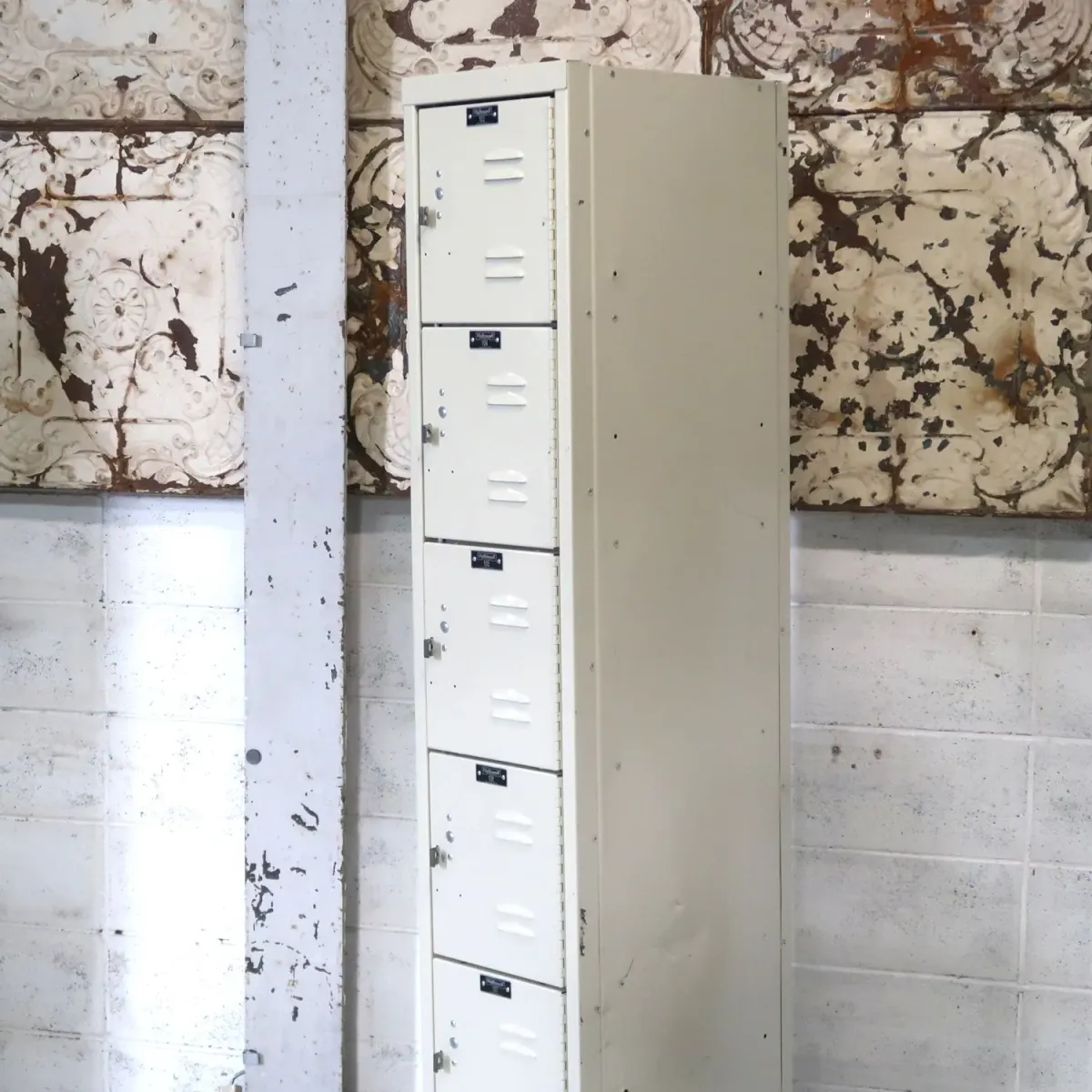 Hallowell メタルロッカー