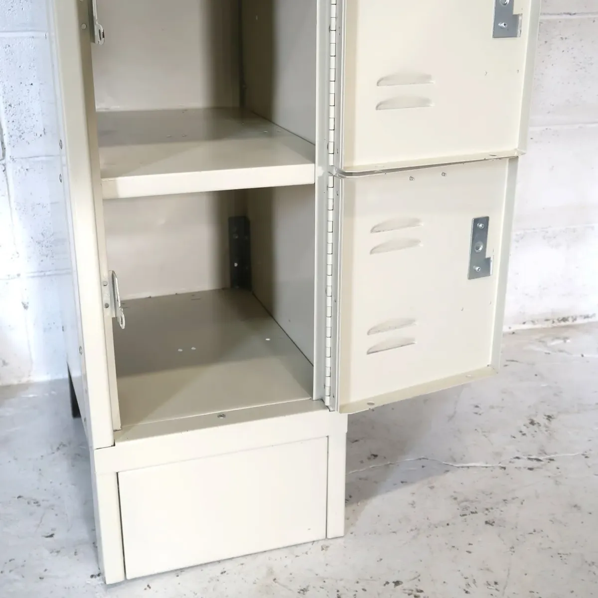 Hallowell メタルロッカー