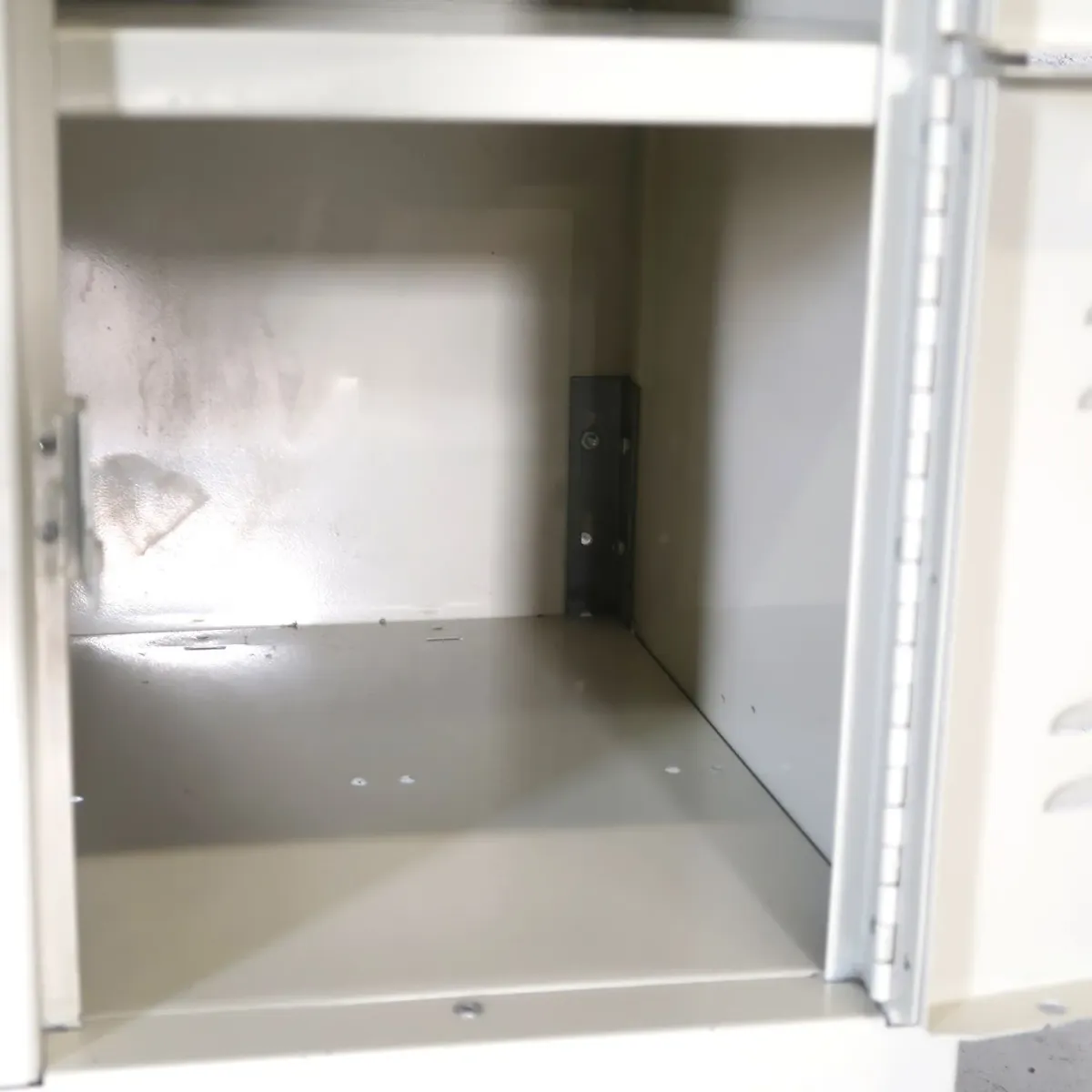 Hallowell メタルロッカー