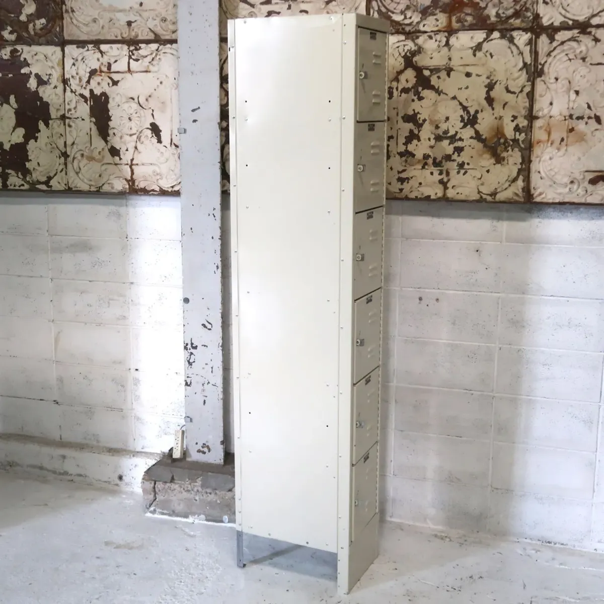 Hallowell メタルロッカー