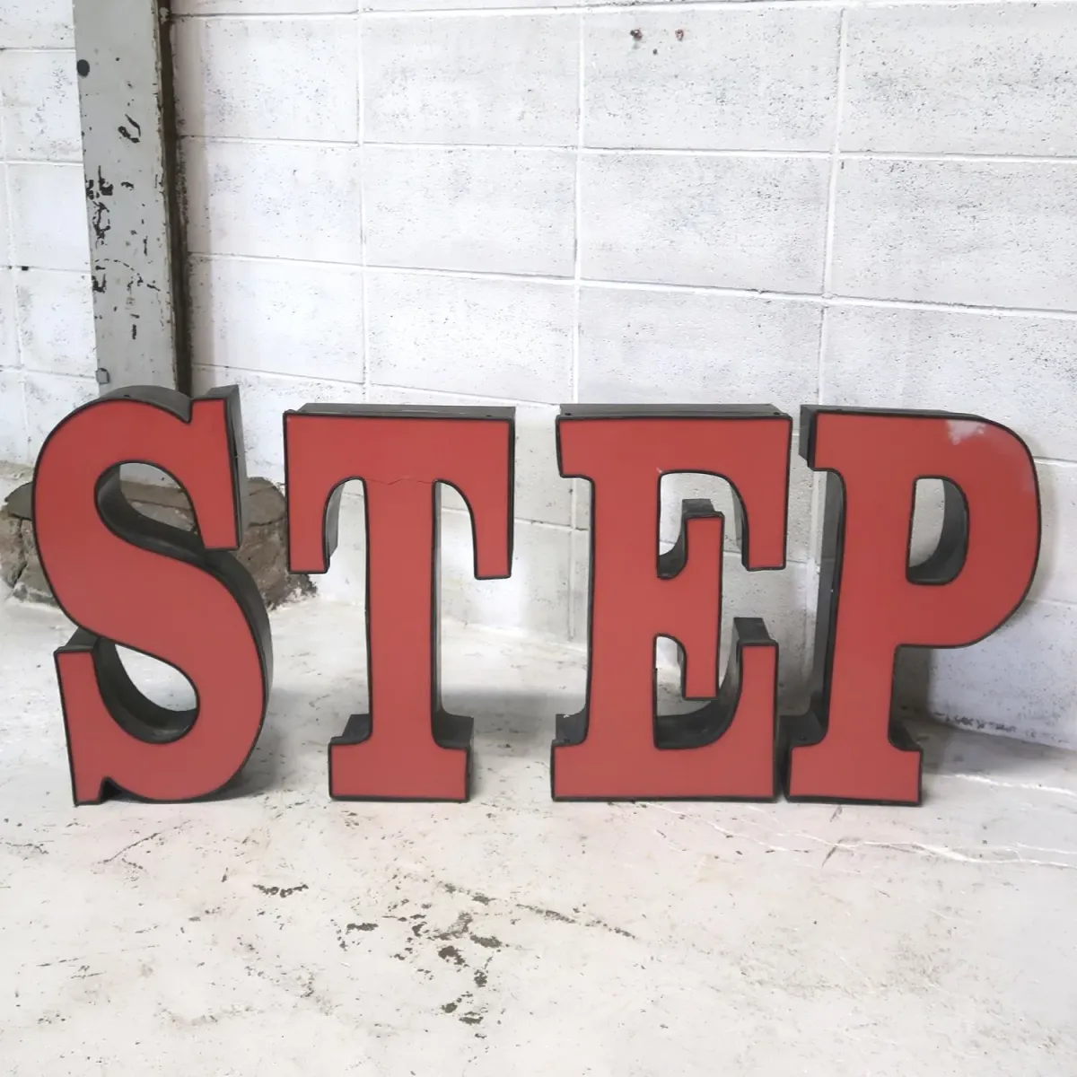 ビンテージ レターサイン P