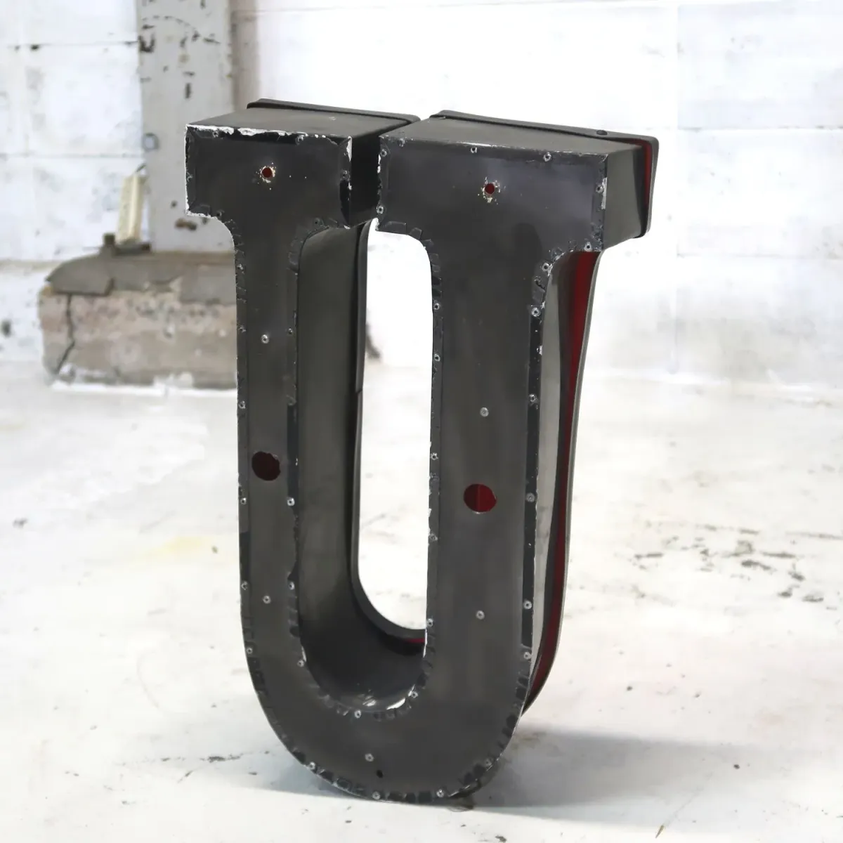 ビンテージ レターサイン U