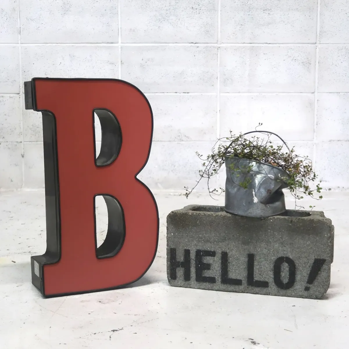 ビンテージ レターサイン B