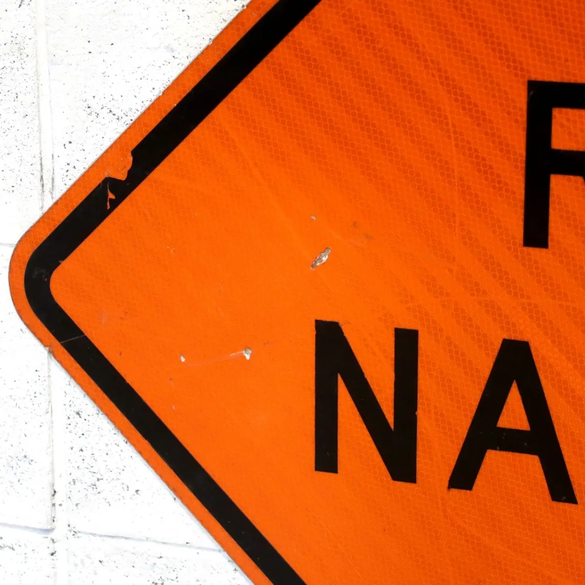 ROAD NARROWS 大型ロードサイン