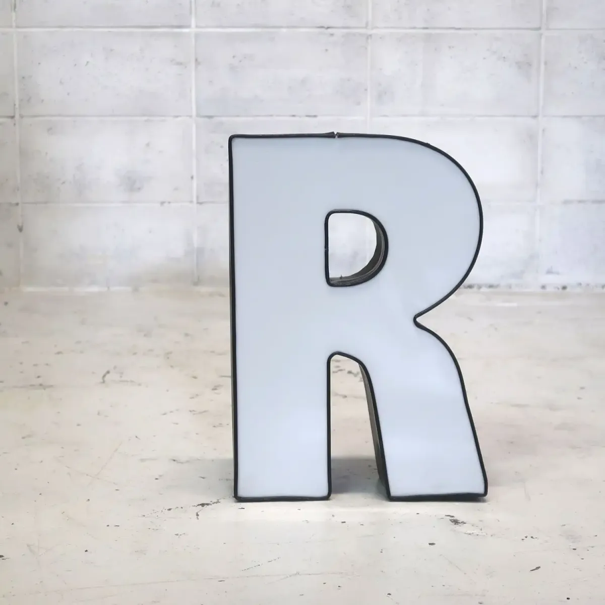 ビンテージ レターサイン R