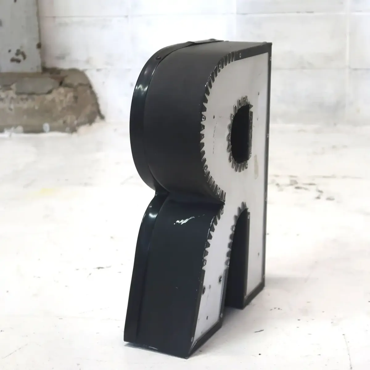 ビンテージ レターサイン R