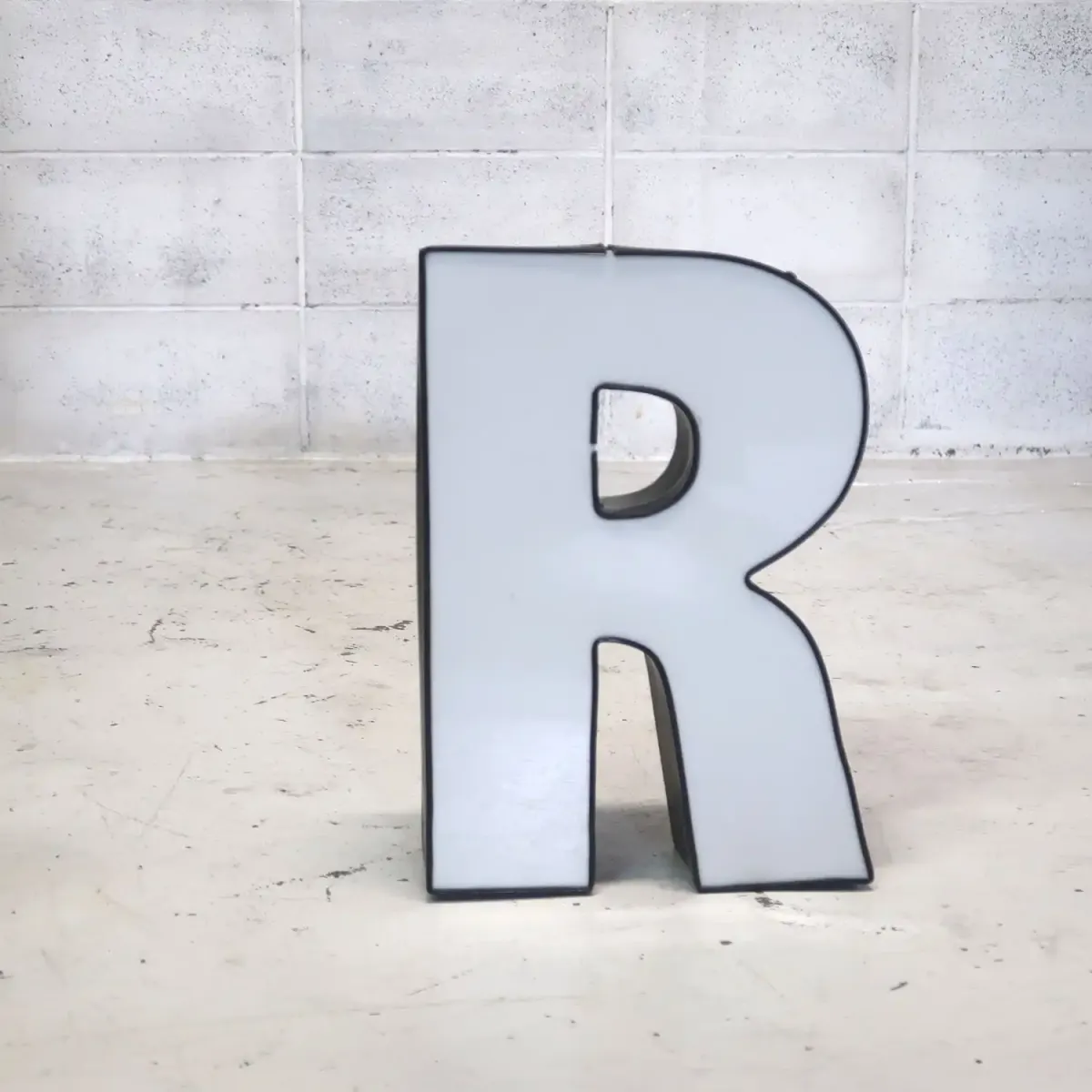 ビンテージ レターサイン R