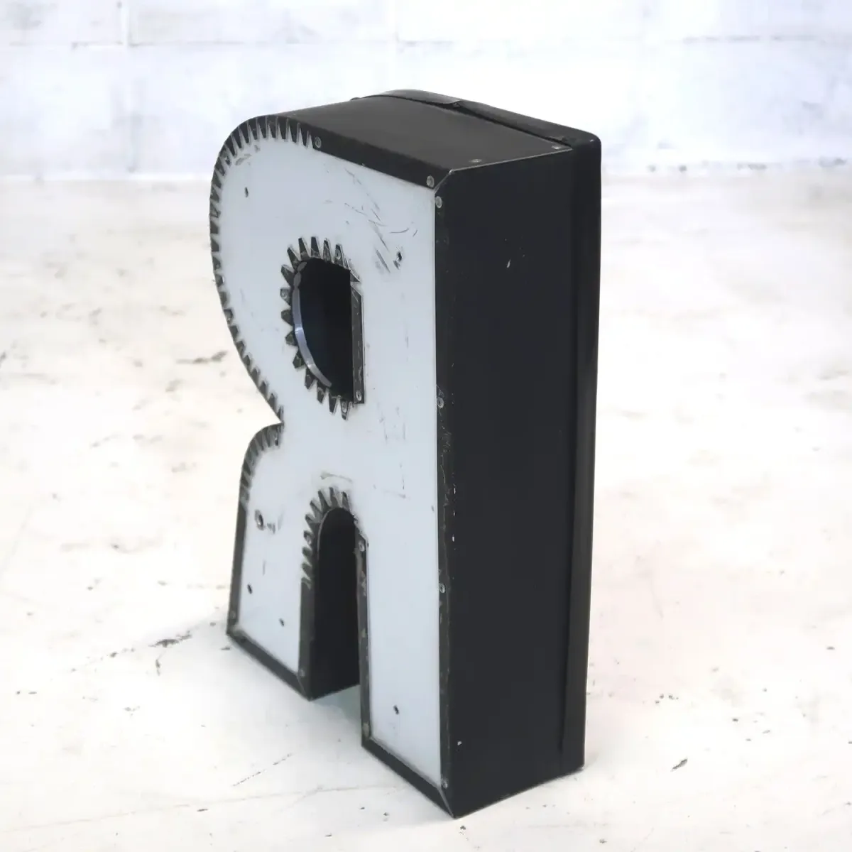 ビンテージ レターサイン R